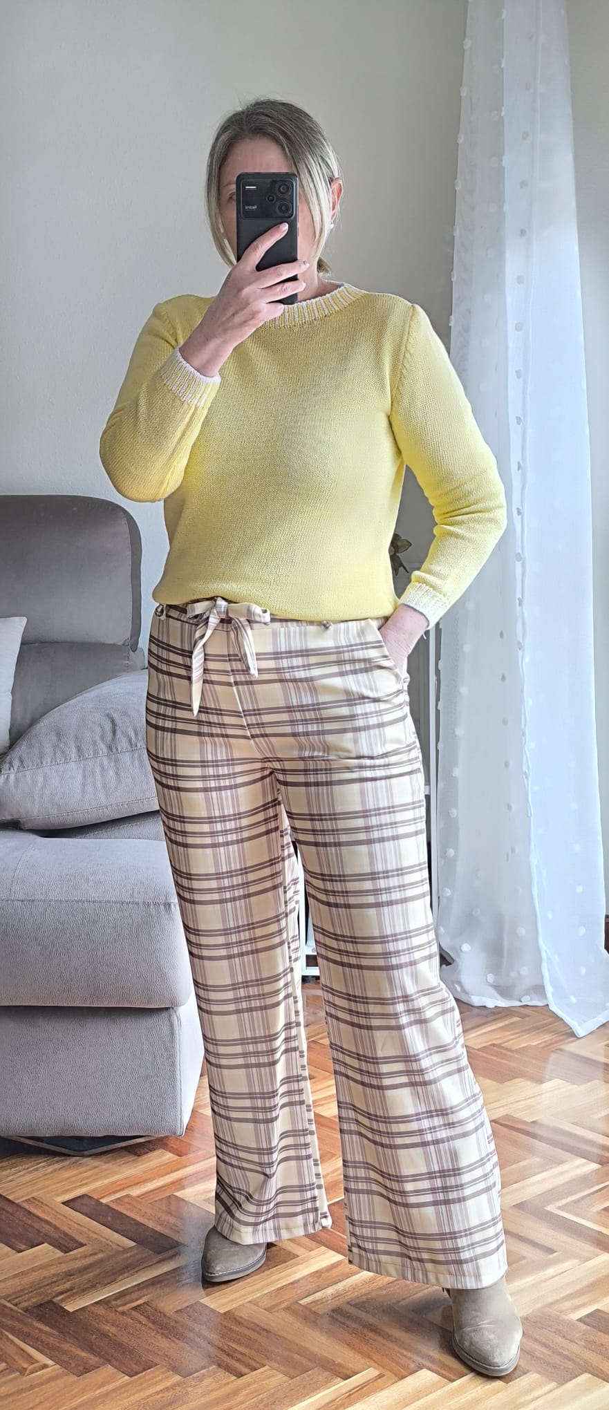 Pantalón cuadros amarillos